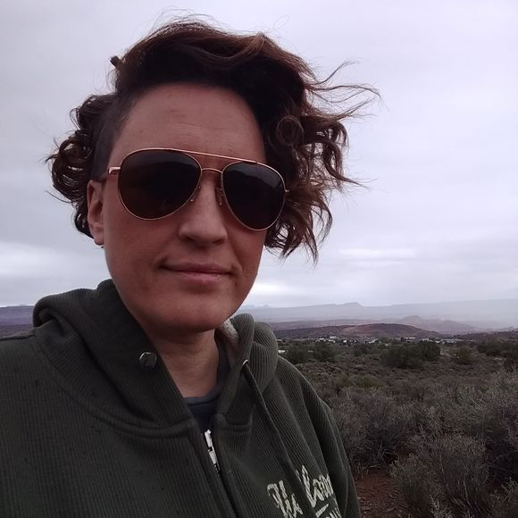 Meet your Posher, Jalane - Picture 1 of 1